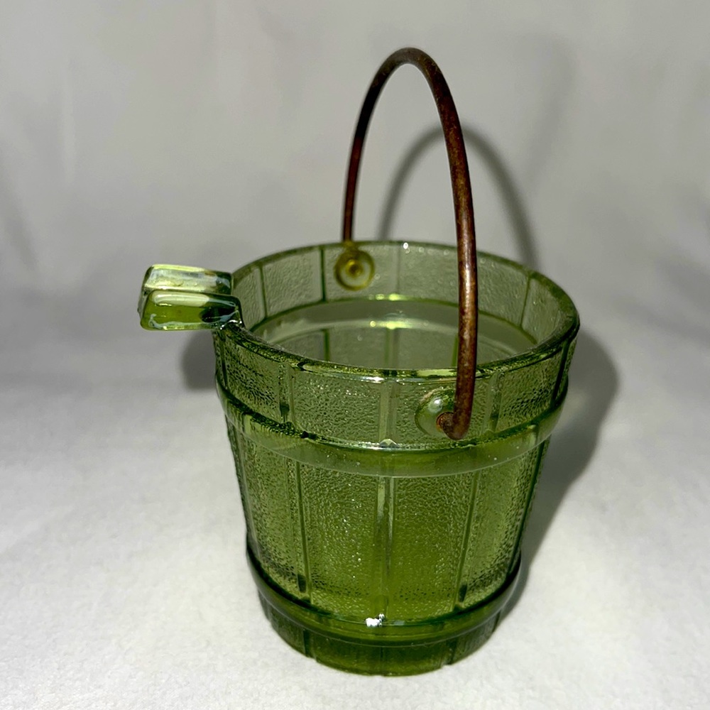 Vintage EUC 1950’s Green Glass Ashtray Water/Coal Bucket w/ Handle